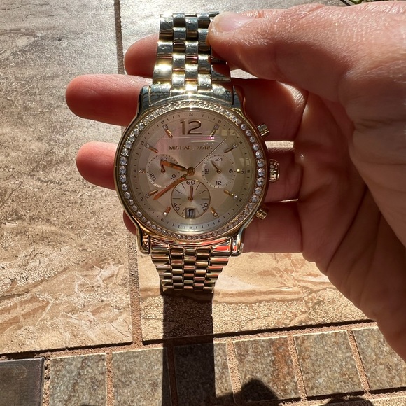 MICHAEL KORS LADIES WATCH - Picture 7 of 7